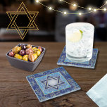 Judiska dekorativa Underlägg<br><div class="desc">Judiska Helgdagar och Firande Star av David Blue, Navy och Guld Papper Underlägg A designer papper plåt med David Star i mitten med beröring av guld. En gräns av rikens filigree omger David stjärna. Perfekt för varje judisk judisk firande eller Helgdag Bat mitzvah, Pub Mitzvah, Hanukkah, Chanukah, judisk papper underlägg,...</div>