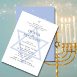 Judiska hebreiska twin-boxar namngivningsinbjudan inbjudningar<br><div class="desc">En två pojkar Hebrew Ceremony-inbjudan till en namndag. Mallen har en blå tematdesign med David stjärna på framsidan. Designmallen har en blå färgad som lätt kan ändras till din information. Välj bland ett antal pappra typer. Baksidan har en vit stjärna av David som upprepar sig på en blå bakgrund.</div>