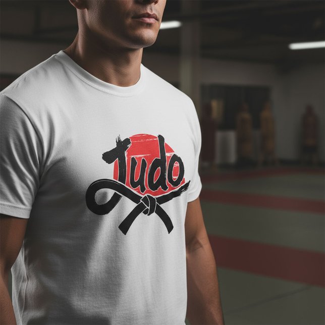 Judo Brush Script and Black Belt – Rising Sun T Shirt (Skapare uppladdad)
