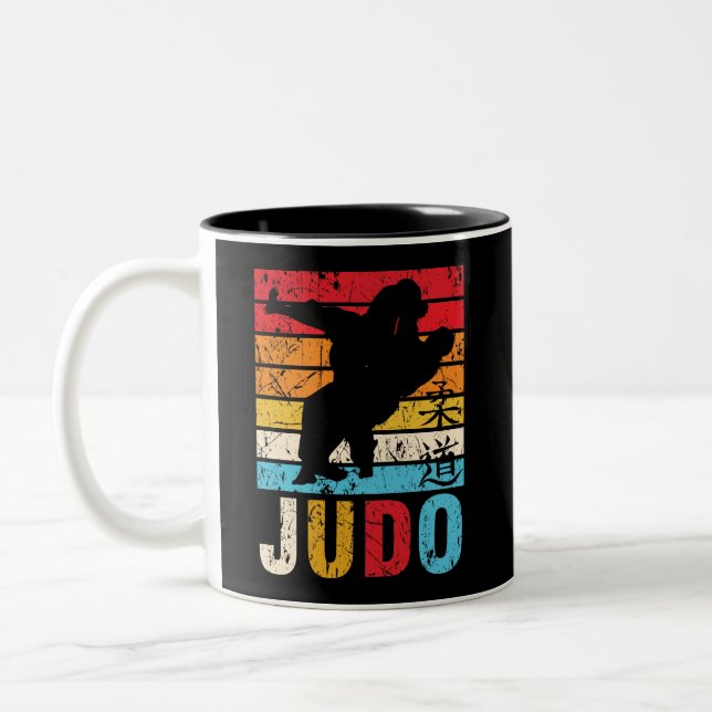 Judo Ura Nage Judoka Retro Sunset Två-Tonad Mugg (Vänster)