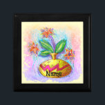 Jug O Flowers Minnesask<br><div class="desc">Jug O Blommor, blomkläder, t-shirts, presenter av ArtMuvz Illustration. Matchande vattenfärgsblomgåvor. Du kan anpassa med ditt namn eller din text. . Du kan lägga till ditt namn eller lägga till text i stället. Anpassa den här blompresentlådan så att den blir unik för din egen eller ge som en personlig</div>