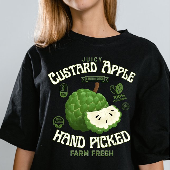 Juicy Custard Apple Fruit Label  T Shirt (Skapare uppladdad)