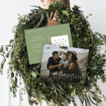 Jul 1-fotosage grönt modern typografi vykort<br><div class="desc">God jul moderna elegant Sage grönt muterade färg helgdag 1-fotovykort för julfotboll.</div>