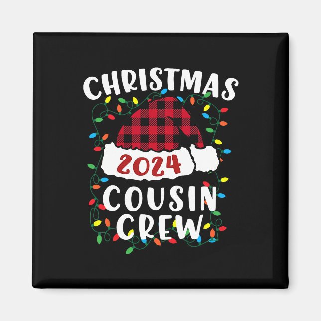 Jul 2024: Kusin Crew Julafton Ljus Santa Hat P Magnet (Framsidan)