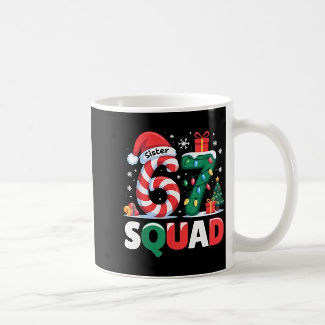 Jul 67 Squad Syster 6-7 Rolig Matchande Godis Kaffemugg (Höger)