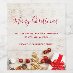 Jul Äckliga artiklar på en Rustik träbräde Vinflaska Etikett