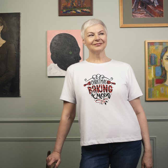 Jul Baking Queen Retro Typography T Shirt (Skapare uppladdad)