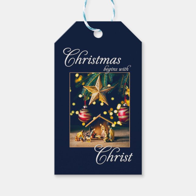 Jul Begins WIth Kristus Natiativitet Presentetikett (Framsidan)