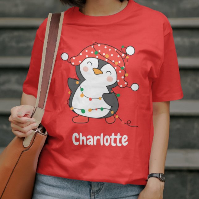 Jul Festive Penguin Red Anpassningsbar Girls Namn T Shirt (Skapare uppladdad)