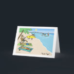 Jul för jultomten och renboren Beach Vacation Helgkort<br><div class="desc">Humoriserat julkort. Tecknad av tomten och hans renar på en solig tropisk strandsemester. Skeppslös Jultomten i röda badbyxor rider vågar. En renare springer med en surfboard. Andra renar är garvning eller avläsning på sanden. Titeln är "Yule Tide". Insidan av kortet: "varmaste helgdag önskemål". Insidan av hälsning kan vara personlig. En...</div>