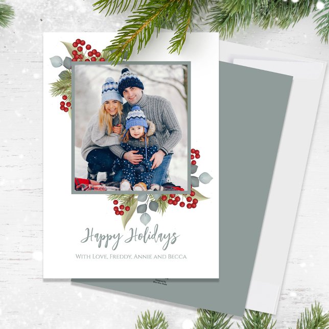 Jul Glad helg Elegant Red Holly Berries Julkort (Happy Holidays cute calligraphy script eucalyptus greenery photo greeting card)