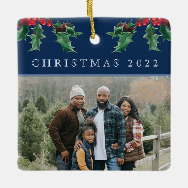 Jul Holly Berry Simple Anpassningsbar Photo Blue Julgransprydnad Keramik (Framsida)