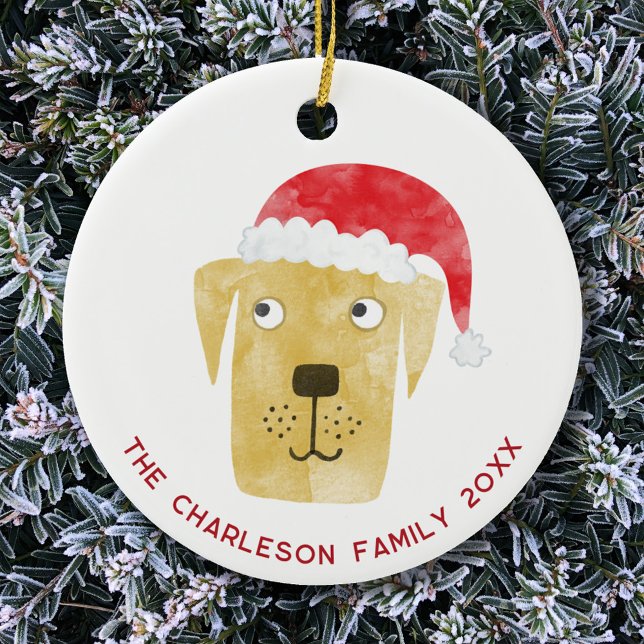 Jul Hund-familjens Namn-datum Julgransprydnad Keramik (Golden yellow labrador retriever dog in a Santa hat personalized family name date ceramic ornament)