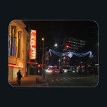 Jul i centrala Brooklyn NYC-fotografi Magnet<br><div class="desc">Ett originalfoto av färg på helgdag på Fulton Street i Brooklyn,  NYC. Många andra fotografier och illustrationer från New York City finns också tillgängliga från denna butik. Förstår du inte exakt vad du är tittar för? Kontakta Rebecca för att få en produkt anpassad för dig!</div>