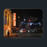 Jul i centrala Brooklyn NYC-fotografi Magnet<br><div class="desc">Ett originalfoto av färg på helgdag på Fulton Street i Brooklyn, NYC. Många andra fotografier och illustrationer från New York City finns också tillgängliga från denna butik. Förstår du inte exakt vad du är tittar för? Kontakta Rebecca för att få en produkt anpassad för dig!</div>