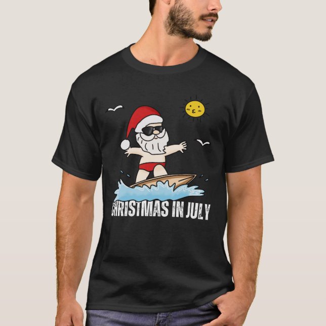 Jul i juli måndag: Finny Santa Surfing Summer Beac T Shirt (Framsida)