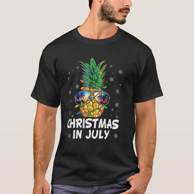 Jul i juli Pineapple Julgran Sommar T Shirt (Framsida)