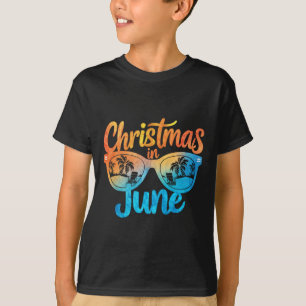 Jul i juni solglasögon Rolig sommarlov T Shirt