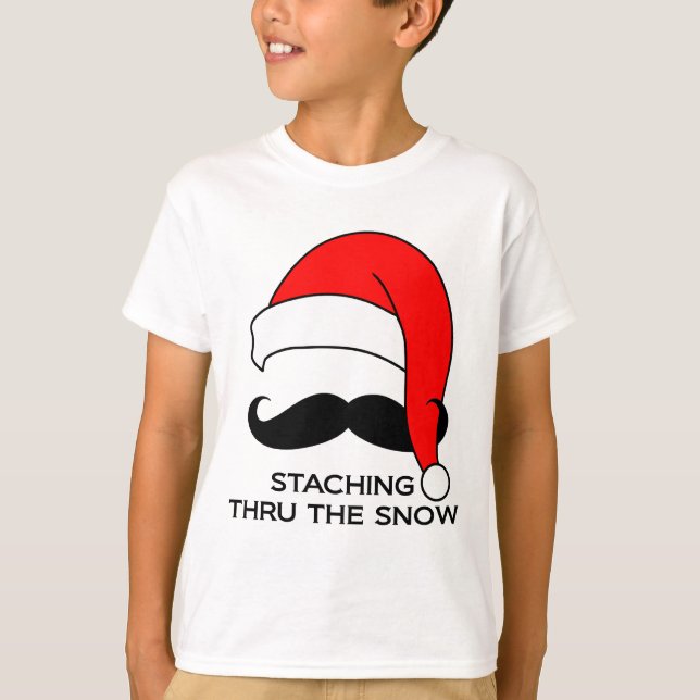Jul i Mustache - Stachning genom snö Tee (Framsida)