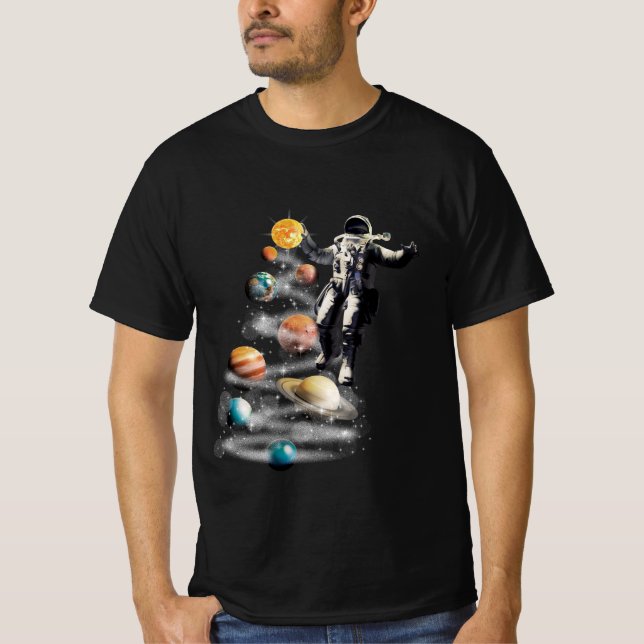 Jul i Space Solar System Astronaut Invati T Shirt (Framsida)