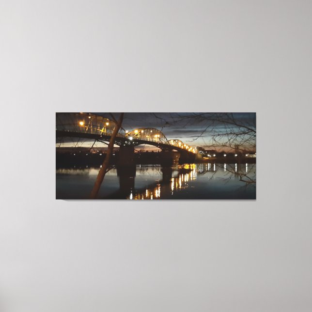 Jul ljus på bron över Donau. Canvastryck (Framsida)