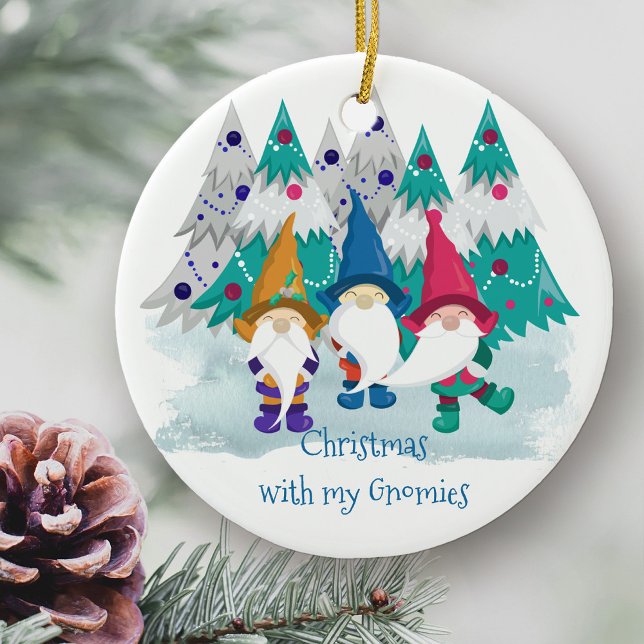 Jul med min Gnomies Personlig Gnome Julgransprydnad Keramik (Christmas with my Gnomies fun ornament)