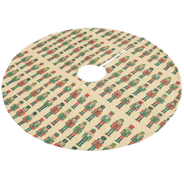 Jul Nötknäppare på Ljus Julgransmatta Fleece (Vinklad)