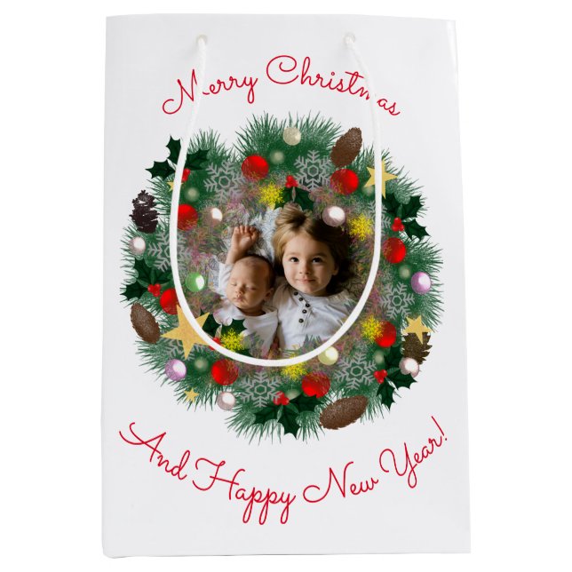 Jul- och nyårshelgen hälsning, foto i krona (Framsidan)