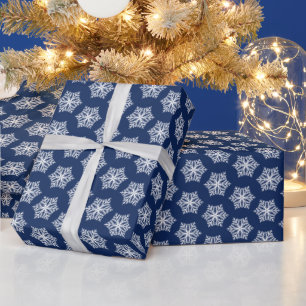 Jul om marinblått och vitt Snöflingor Presentpapper
