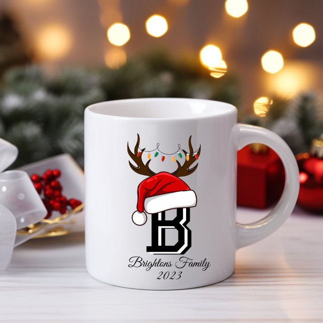 Jul om Monogrammet Family Namn Jultomten Kaffemugg (Skapare uppladdad)