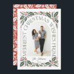 Jul Önskemål Arch med 3 Photo Collage Julkort<br><div class="desc">Ett unikt och modernt helgdag-kort med en ljusbildform med modern formaterad typografi som kurvor elegant runt fotot och originalhandritade vintern bladverk. Baksidan har en matchande mönster och tre fotosamlingar som du kan mer av dina favoritfoton. Anpassa enkelt både fram och tillbaka med egen text och egna foton med hjälp av...</div>