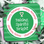 Jul: Peeking December 25 Square Sticker Fyrkantigt Klistermärke<br><div class="desc">Bakgrund till Stripe mönster. Ingen sökning förrän dec. 25. Roligtens klistermärken att lägga till i barnpresenter! grönt</div>