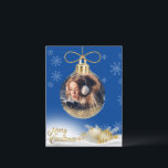 Jul - prydnadsfoto Snöflingor Modern Blue Helg Vykort<br><div class="desc">Julprydnaden i söt guld med ditt favoritfoto som har lagts till för att anpassa alla dina anhöriga och vänner. Fin blå bakgrund. Perfekt-kortet för personen i en budget.</div>