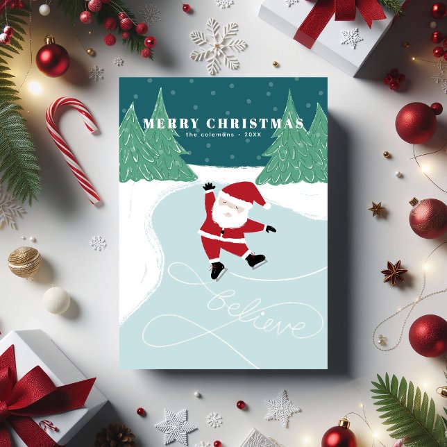 Jul-Santa på skridskoåkning - Icke-foto platt julk Julkort (Flat Christmas card with Santa ice-skating on a lake. Illustrated by Clearlytangled Studio.)