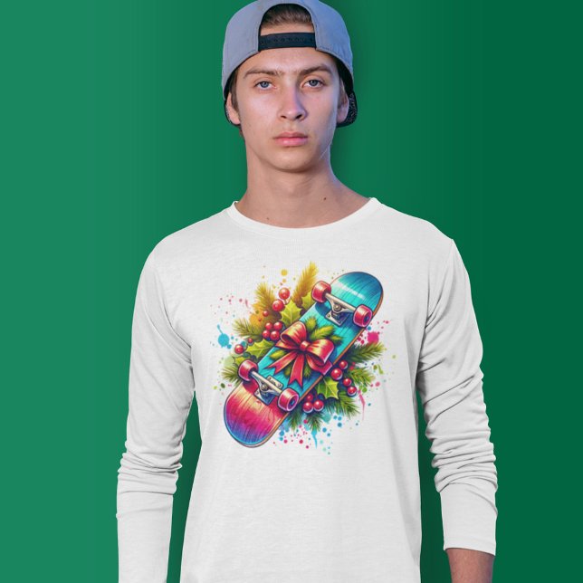 Jul Skateboard Röd Slinga Tallgrenar T Shirt (Skapare uppladdad)