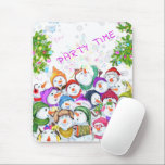 Jul Snowmans Mouse Pad<br><div class="desc">Mus mattor med Lycklig Snowmans God jul Party Funny Teckning Snögubbe Firande - Välj / lägg till din unika text / teckensnitt / Tecknad - Gör din Färgerna gåva - Ändra storlek och flytta eller ta bort och lägg till Speciellare / bild med anpassning inslag! - Teckning och MJÖLKS utformning....</div>