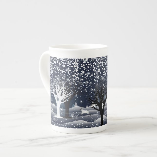 Jul Snowy Fairy Tale Fantasy Forest Benporslin Mugg (Framsida vänster)