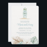 Jul Surfboard | Winter Beach Wedding Inbjudningar<br><div class="desc">Inbjudan dina vänner och din familj till ditt vinterbröllop med den här vackra mongram-surfboard-inbjudan. Den här inbjudan innehåller en vattenfärgsbild av en surfboard med Juldekorationer. Färg används bland annat,  skifferblått,  grönt av skog,  elfenben och tan.</div>