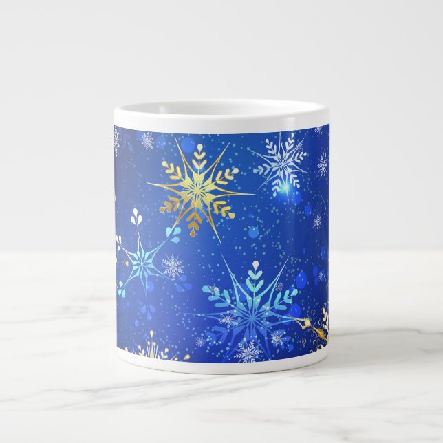 JULAFTON Blue Background med Golden Snöflingor Jumbo Mugg (Framsidan)