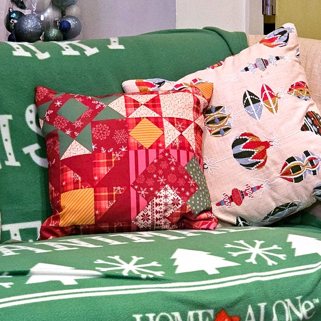 Julafton, Dubbla vid sida Kudde (Festive Christmas Quilt Pillow at home)