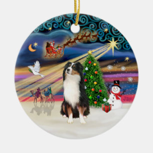 Julafton Magic - Aussie Shepherd (tri) Julgransprydnad Keramik