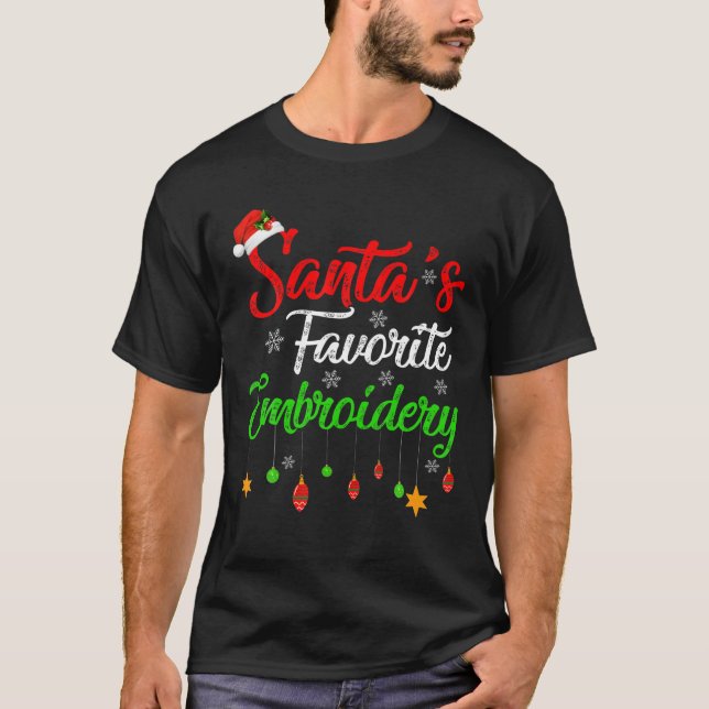 Julafton Santa's Favorite Embroidery jul T Shirt (Framsida)
