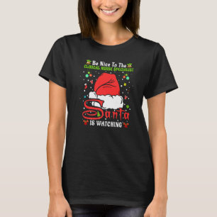 Julafton ska vara snäll mot den kliniska sjuksköte t shirt