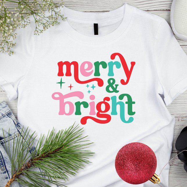 Julberry och Bright Rosa Red Retro Font T Shirt (merry bright )