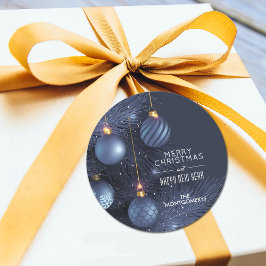 Julblå prydnadsföremål runt klistermärke