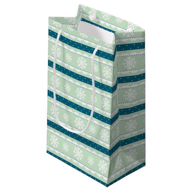 Juldesign för Cute Light Mint White Snöflingor (Framsidan Vinklad)