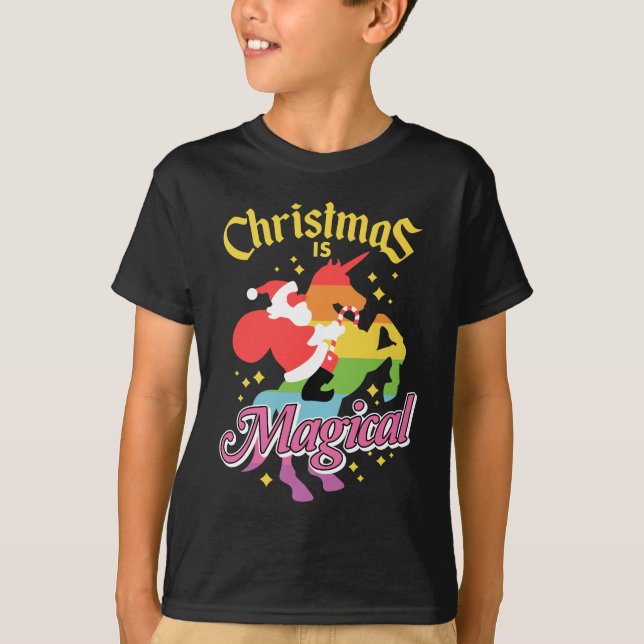 Julen är magisk Tomte som rider Enhörning Rolig T Shirt (Framsida)