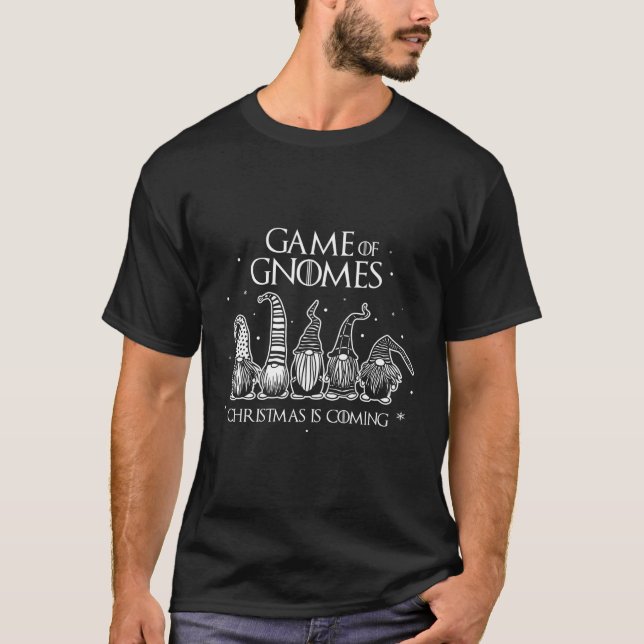 Julen Gnomes kommer tre Gno. T Shirt (Framsida)