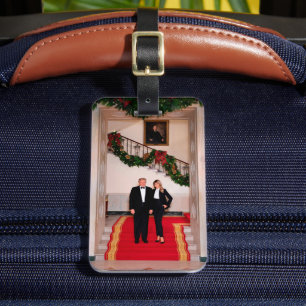 Julen kommer närmare president Donald Trump & Mela Bagagebricka