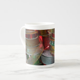 Julens Ribbon Helgdag Red och Guld Benporslin Mugg